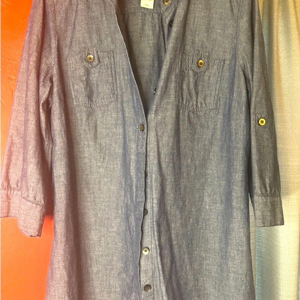 Liz Claiborne Chambray Blue Button-Down Blouse - Picture 4 of 11